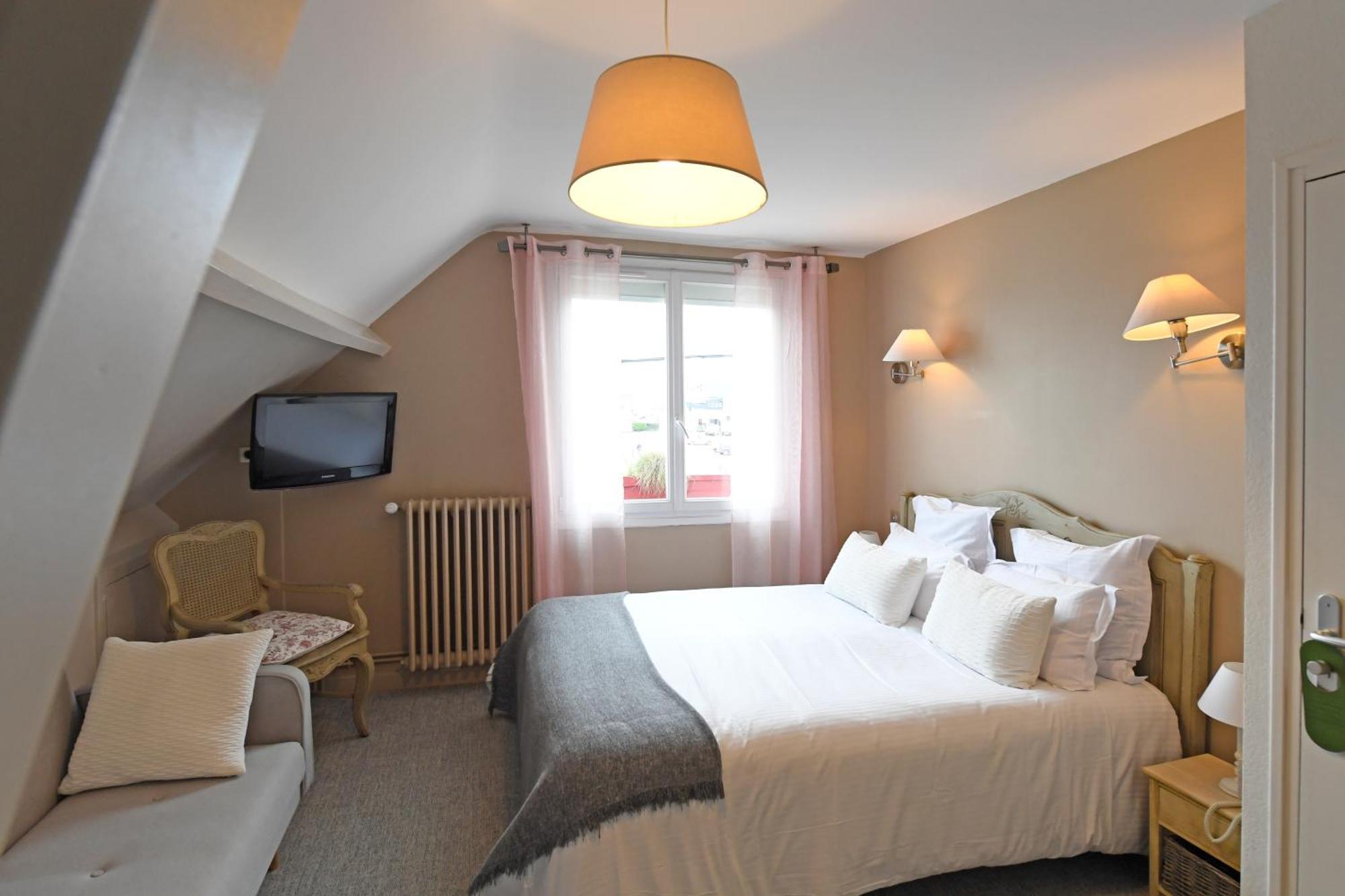 Cit'Hotel La Villa Julia Agon-Coutainville Buitenkant foto