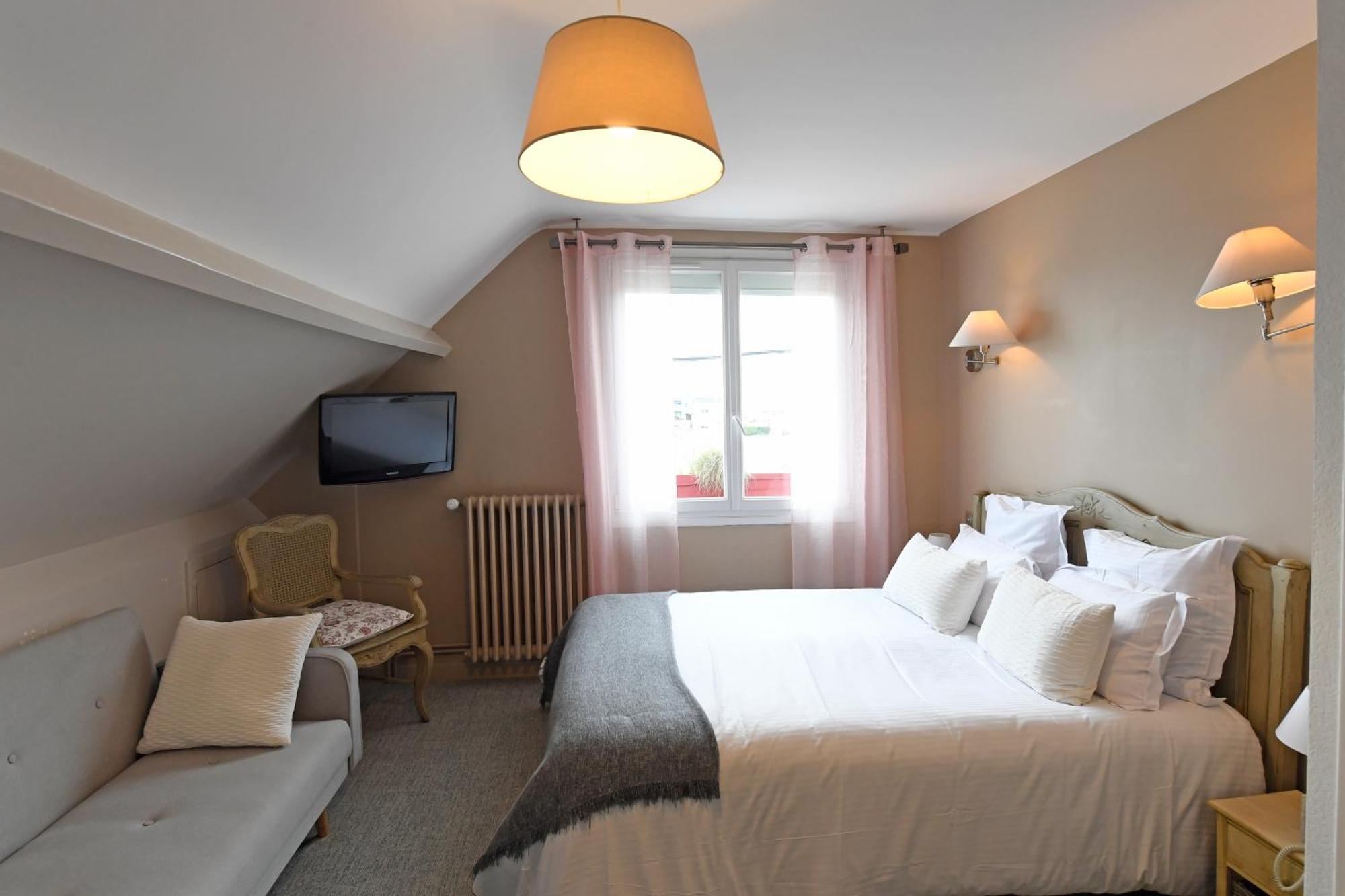 Cit'Hotel La Villa Julia Agon-Coutainville Buitenkant foto